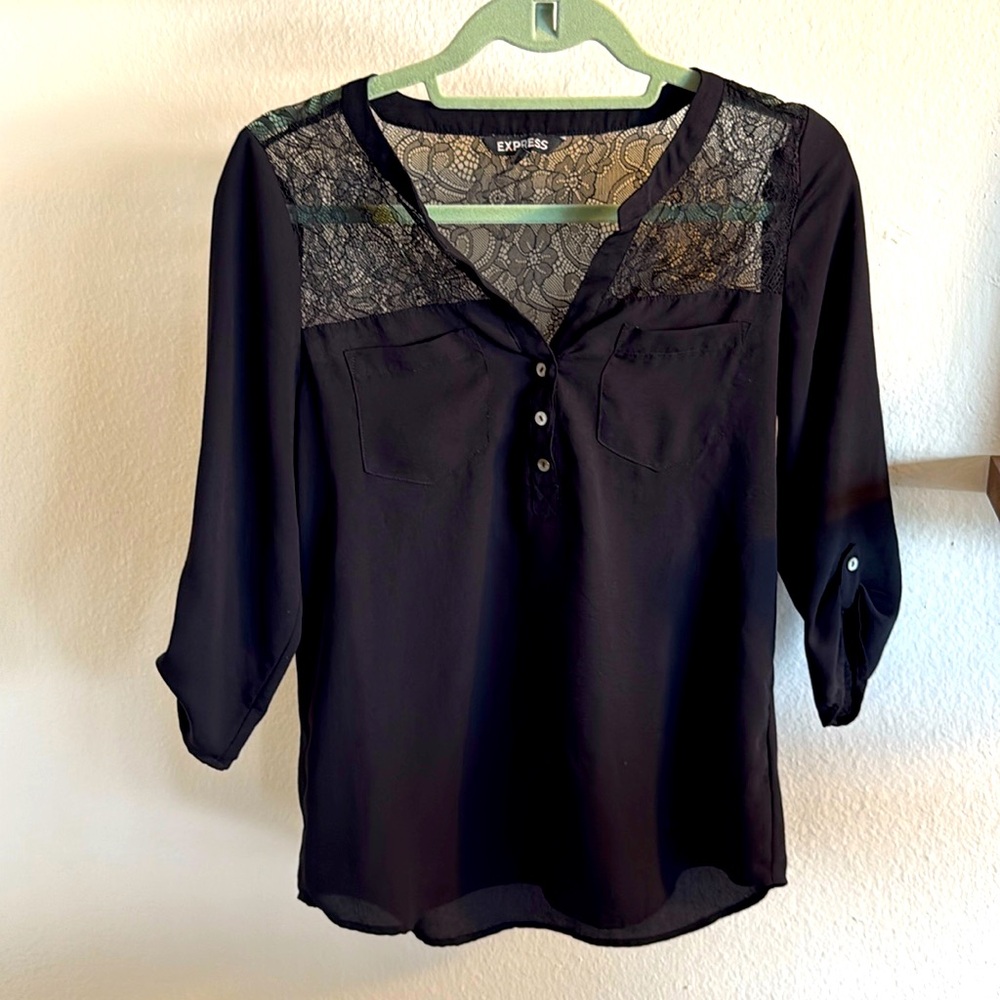 Express lace 3/4 sleeve blouse- size xs
